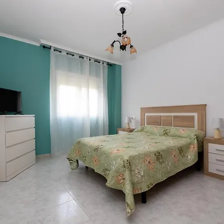 Langosteira Beach, Spacious